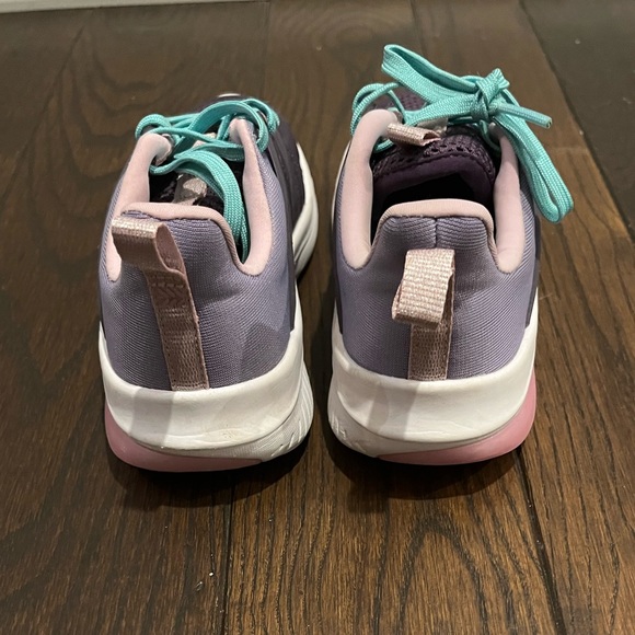 Girls Gym Shoe - Size 13 - Picture 4 of 4